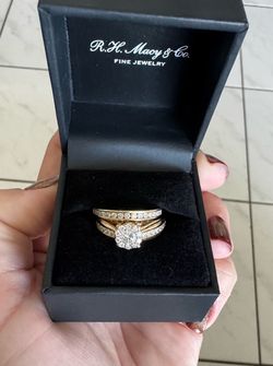 R.H. Macy & Co. Diamond Bridal Set in 14K Yellow Gold