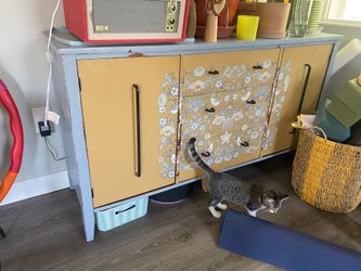 Vintage credenza dresser