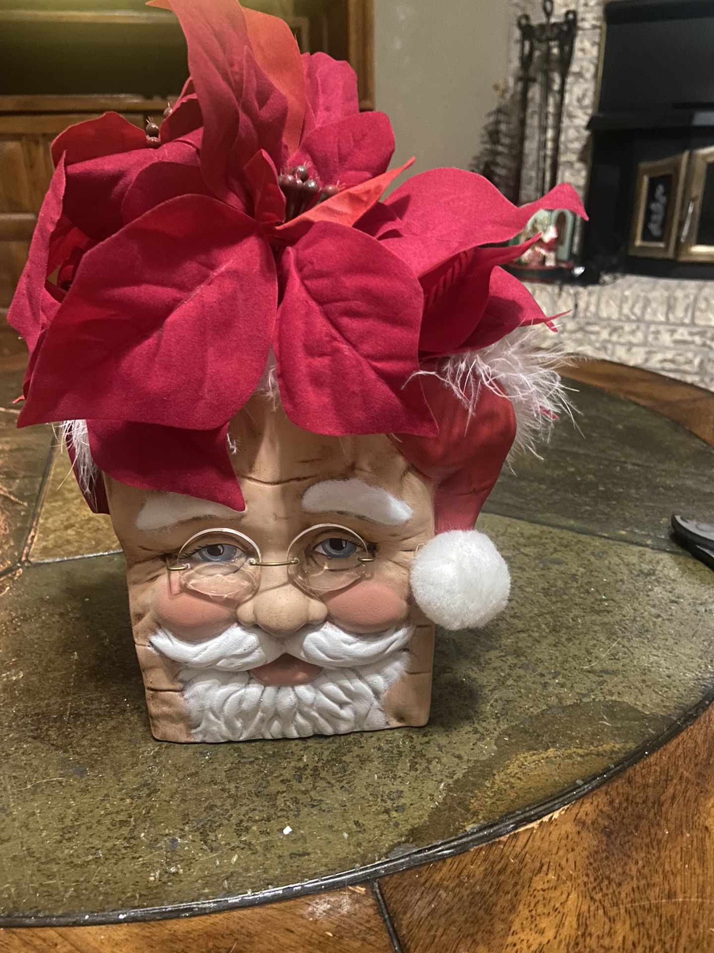 Santa Porcelain Vase $10