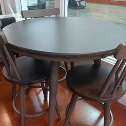 *Weekend Special!!!*---Counter Height Sorrento Dining Table Sets W/4 Swivel Chairs---Delivery/$10 Down Financing😉