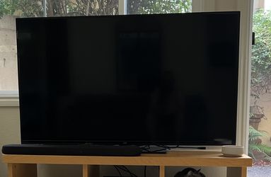 JVC 65-inch Full HD 1080p LED-LCD television (EM65FTR) FOR PARTS