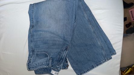 Hollister Low Rise Baggy Size 28/6R