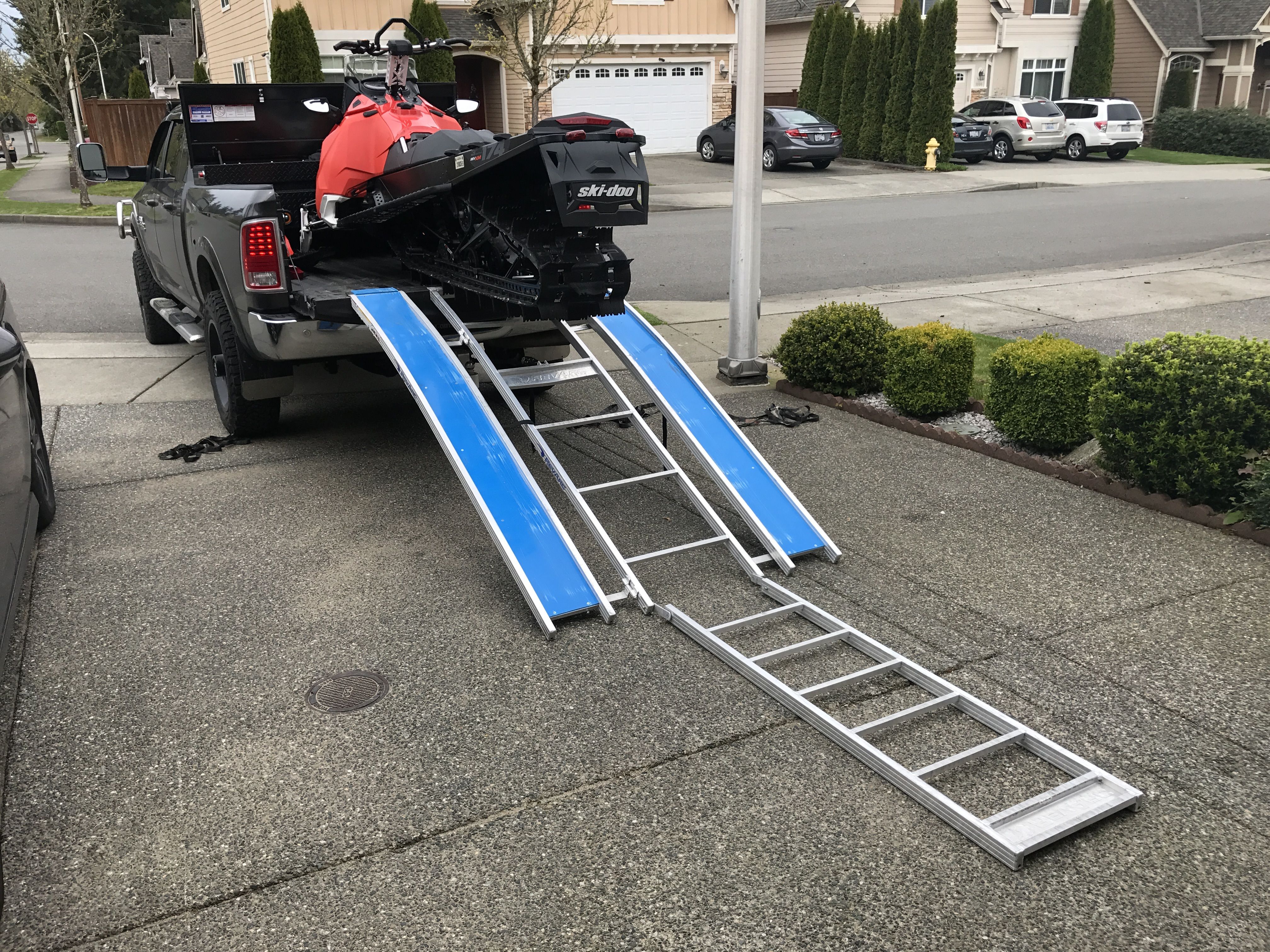 Bosski RevArc Tri-Fold Arched Snowmobile Ramp