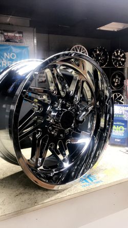 Off road wheels