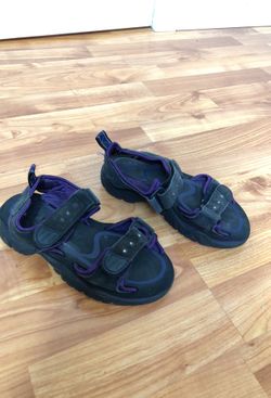 Girls sandals size 13