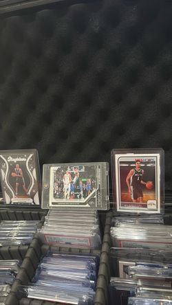 3 rookie wemby  LOT