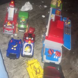 Paw patrol cars, stuff, and figure