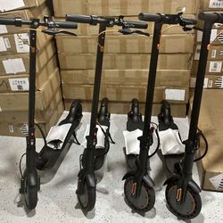 ELECTRONIC SCOOTER (READ DESCRIPTION PLEASE)