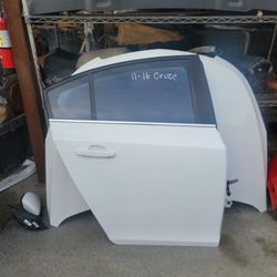11/14/16 Chevy Cruze Right Rear Door $$300