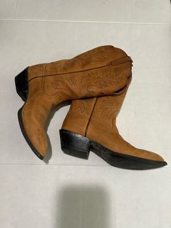 Ariat Woman's Tan Suede Cowboy Boots 9.5