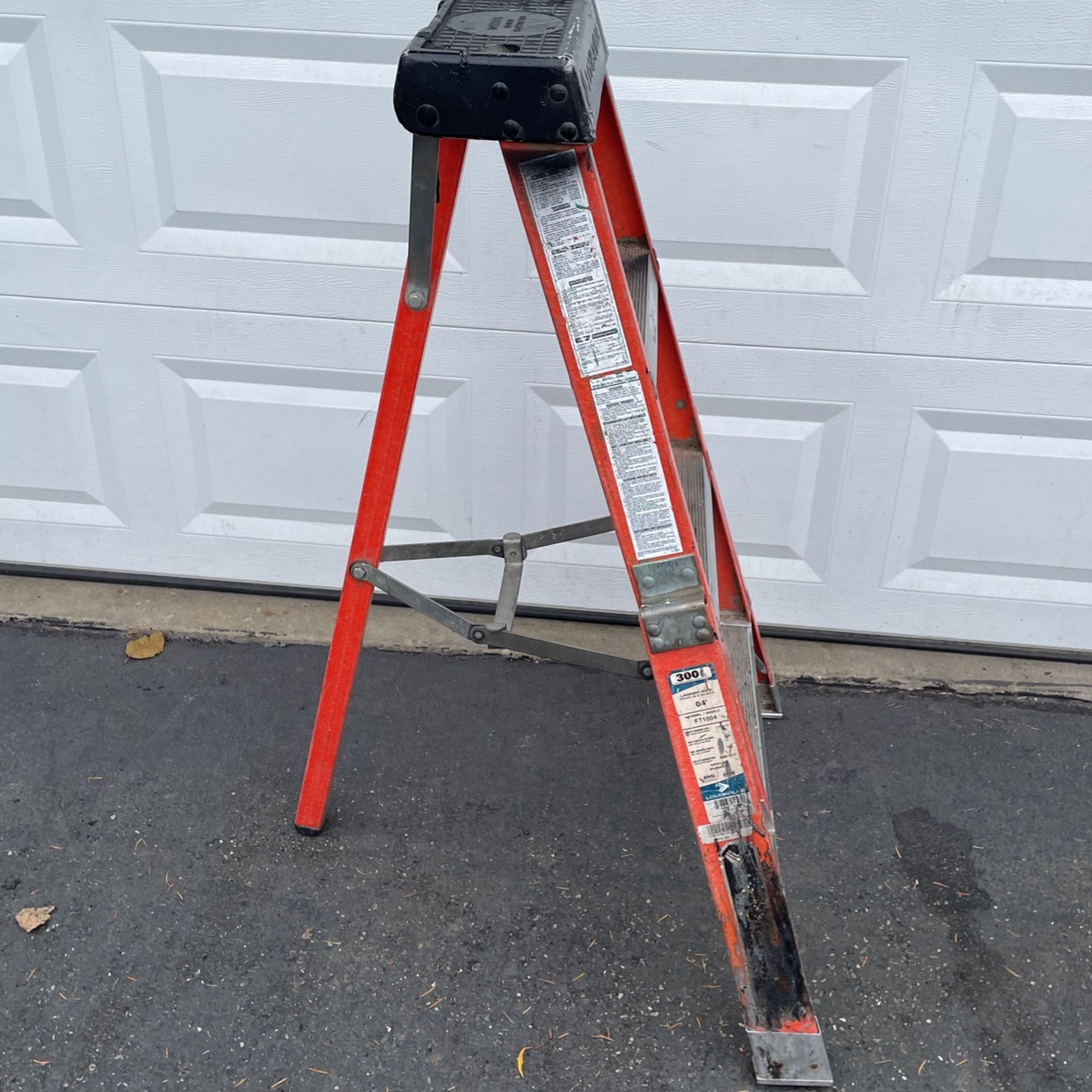 Four Foot Orchard Step Ladder 