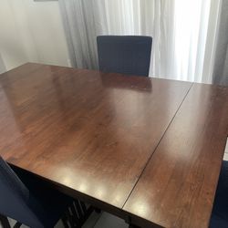 Dining Room Table 