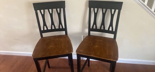 Pair of Solid Wood Counter Height Barstools – Freshly Refinished!
