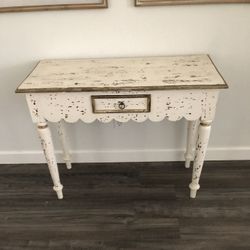 2 Accent Tables With Coordinating Mirror