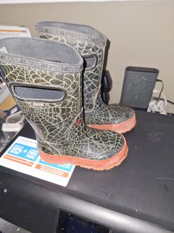 Bogs Rain Boots  Size C 9