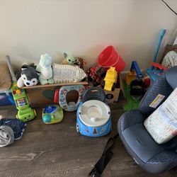 Need Gone Asap EVERYTHING PICTURED FOR TODDLER BOY & car seat
