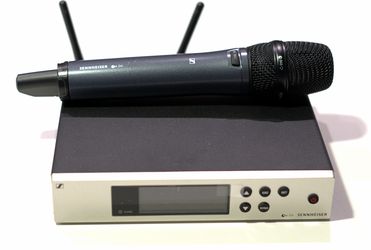 Sennheiser e945 ew G4 series with em100 Receiver