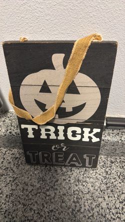 Halloween decor