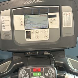 Life Fitness Treadmill