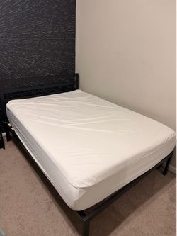 Full size Zinus Memory Foam 12 Inch Mattress