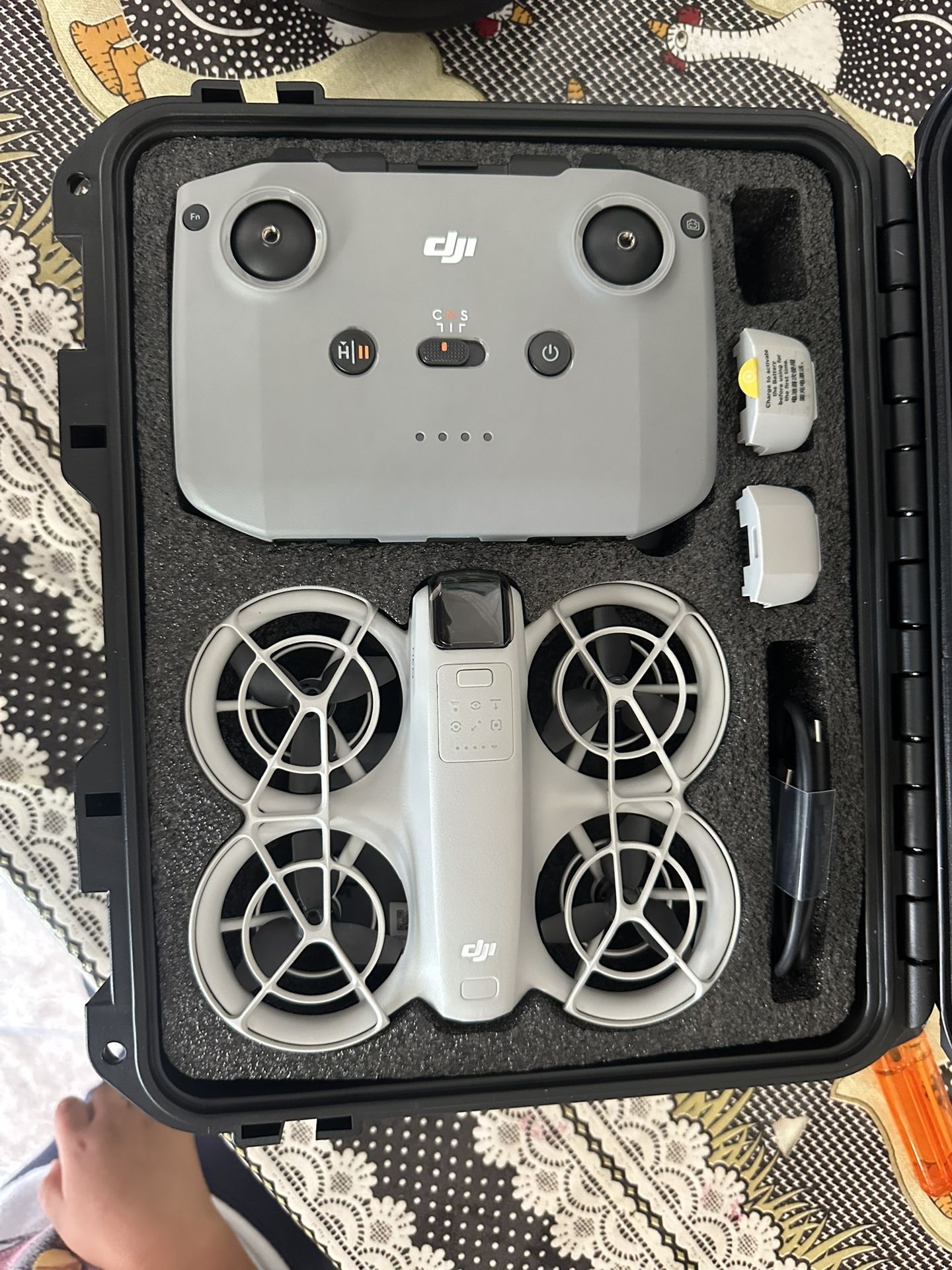 Dji Neo