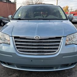 2010 Chrysler Town & Country