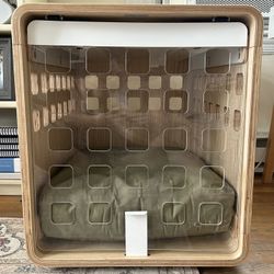 Like-New Fable Dog Crate