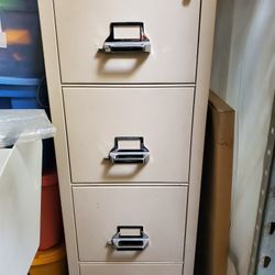 FIRE KING FIRE PROOF FILING CABINET