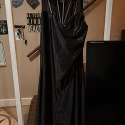 Formal Dress Size 12 NEW  PAID 438! Help!!