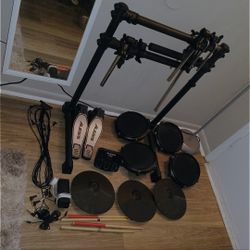 ALESIS TURBO Drum Kit With Stand And Speaker 