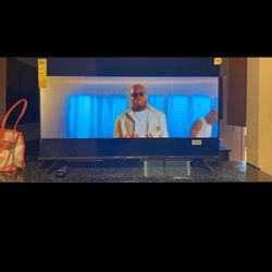 roku hisense 40” tv