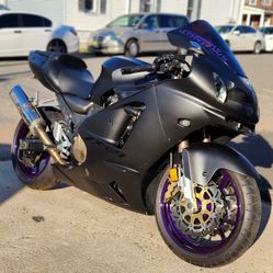 2003 Zx12r, With Freshly Powder Coated Zx14  Wheels