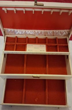 Vintage 1950's jewelry box