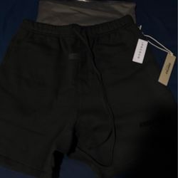 Brand New essential shorts size Large 1:1 high quality firm price no trades