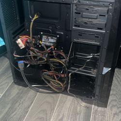 I'm selling this PC, you just have to assemble it and put what's missing, everything is very new