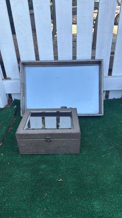 Jewelry box with matching tray