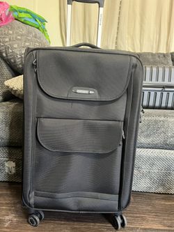Samsonite Carry On Luggage 