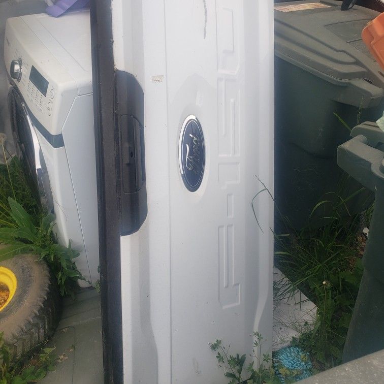 2024 F150 Tailgate