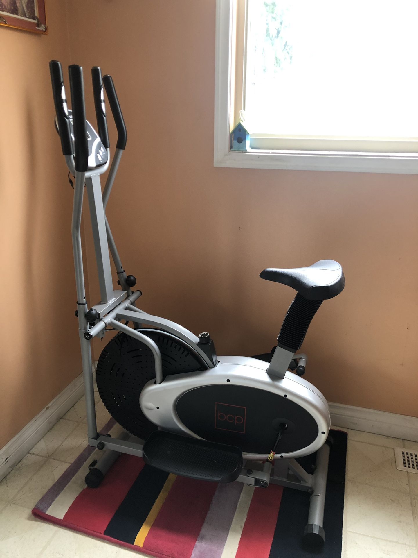 Elliptical exercise machine