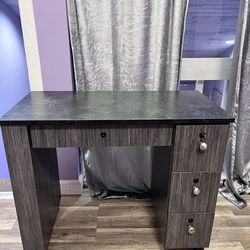 Manicure Table
