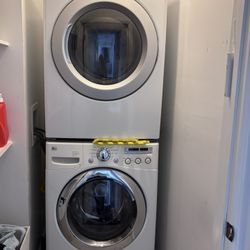 Washer And Dryer (gas) $630