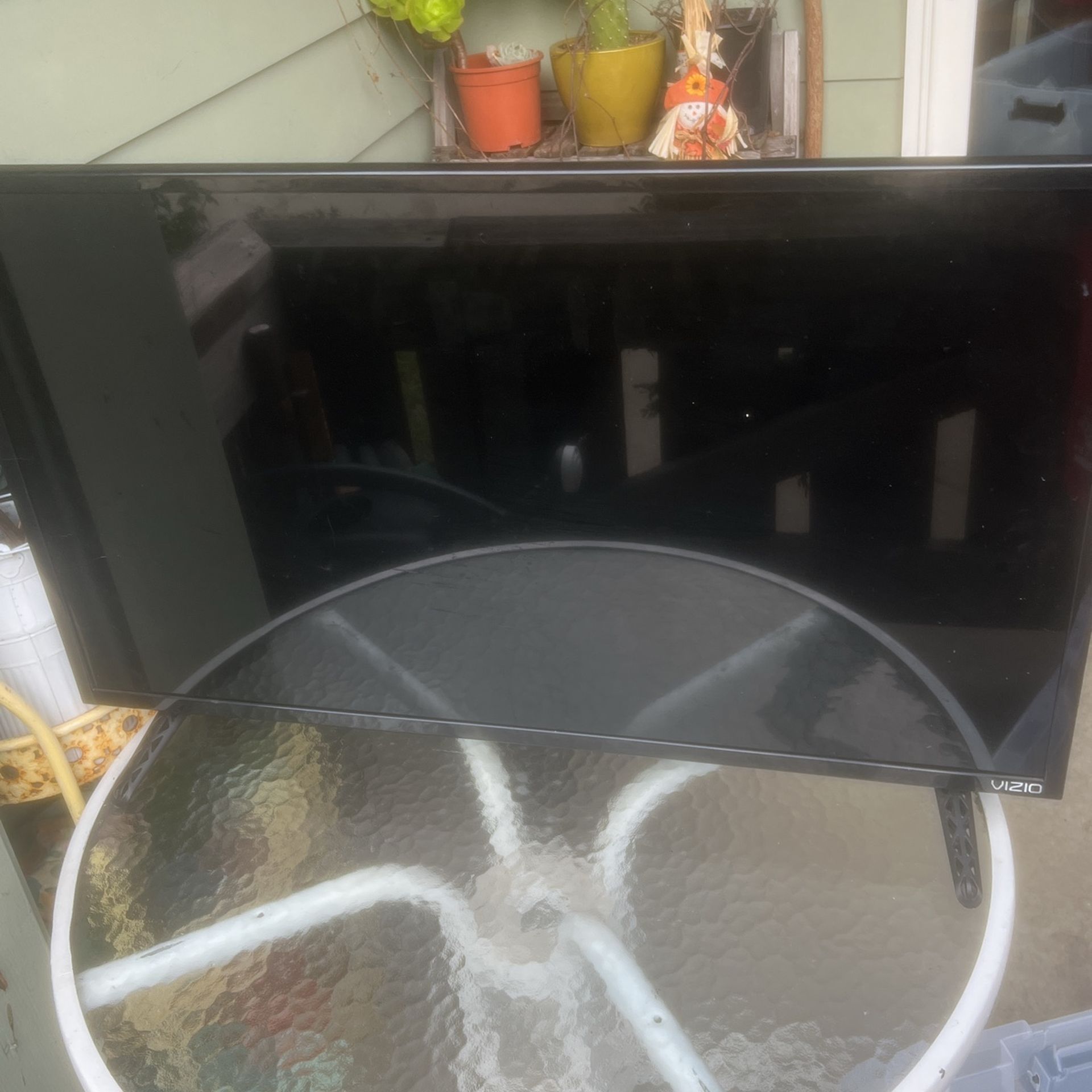 Vizio TV Model D32f-E1 2017