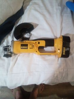 DeWalt grinder with battery, no charger