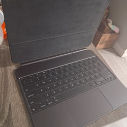 Apple Magic Keyboard Ipad Pro 13" M4 