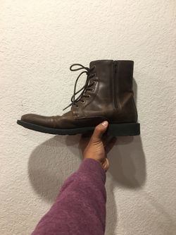 Kenneth Cole Unlisted leather boots size 9