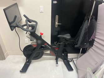 Peloton Nike