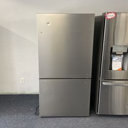 Hisense Refrigerator With Bottom Freezer