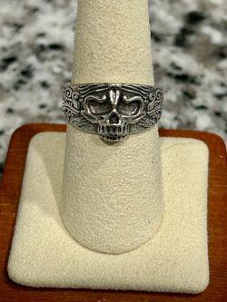 NEW Silver Skull Ring