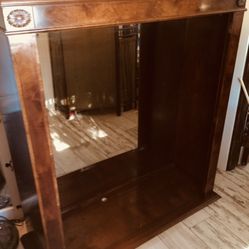 Stunning Large Mirror / Display 