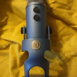 Blue yeti 10th anniversary streaming microphone